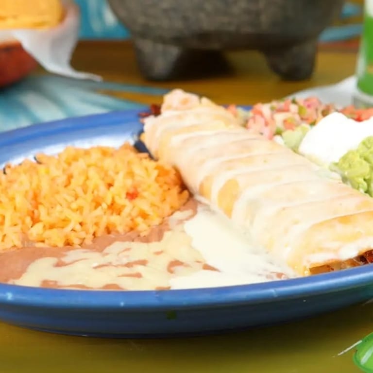 Carnitas: Authentic Mexican Tacos and Burritos